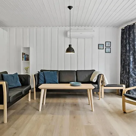 Amazing In Romo With Kitchen Holiday home Bolilmark