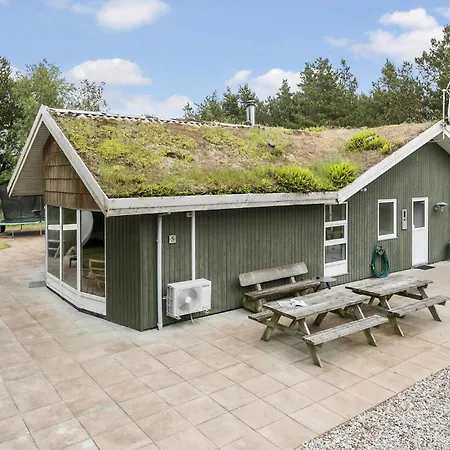 Holiday home Amazing In Romo With Kitchen Bolilmark