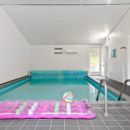 Amazing In Romo With Kitchen Holiday home *